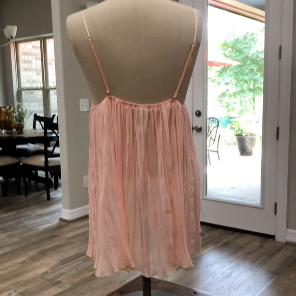 Victoria’s Secret Very Sexy Pleated Baby Doll - Picture 8 of 11